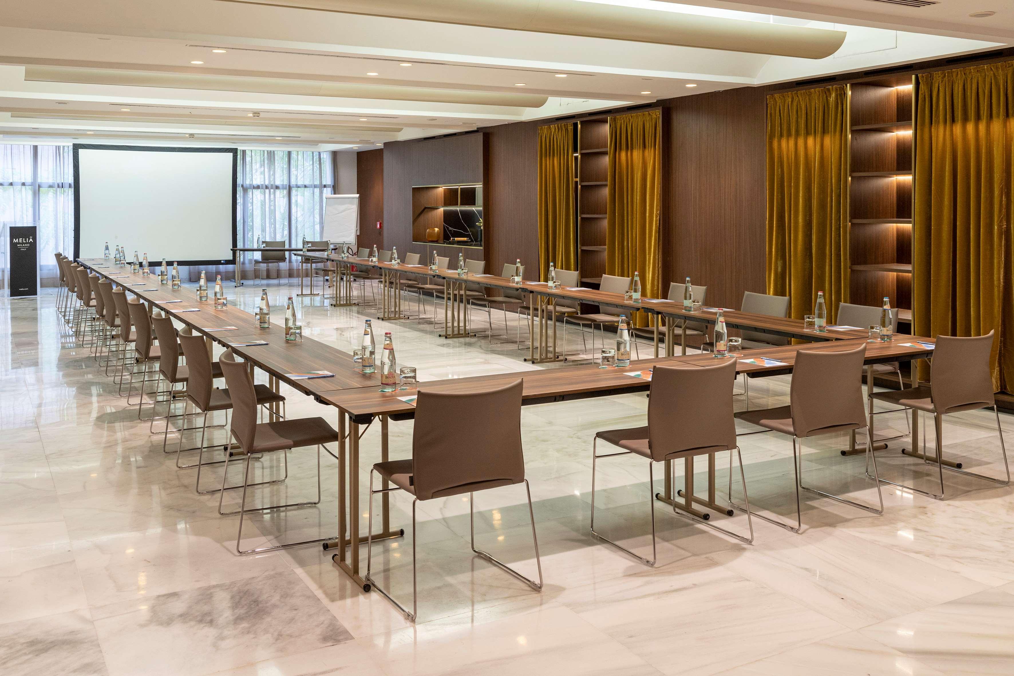 Melia Milano Hotel Luaran gambar Meeting room